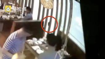 吃瓜碰杯视频在线观看,网络热传的趣味瞬间